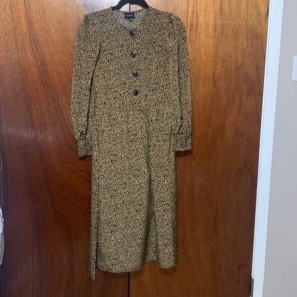 Long dress - Picture 1 of 7